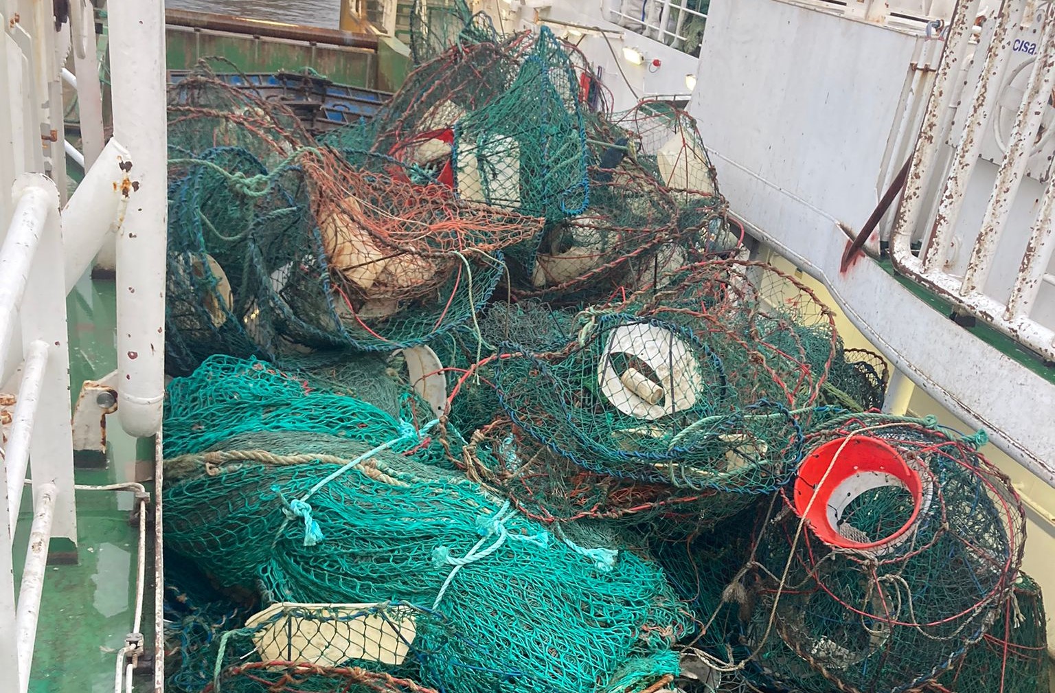 Waste disposal is the shared responsibility of the industry